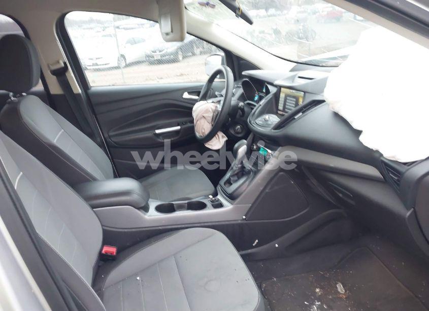 Photo 5 of 2014 Ford Escape SE (VIN 1FMCU0G92EUC15946)