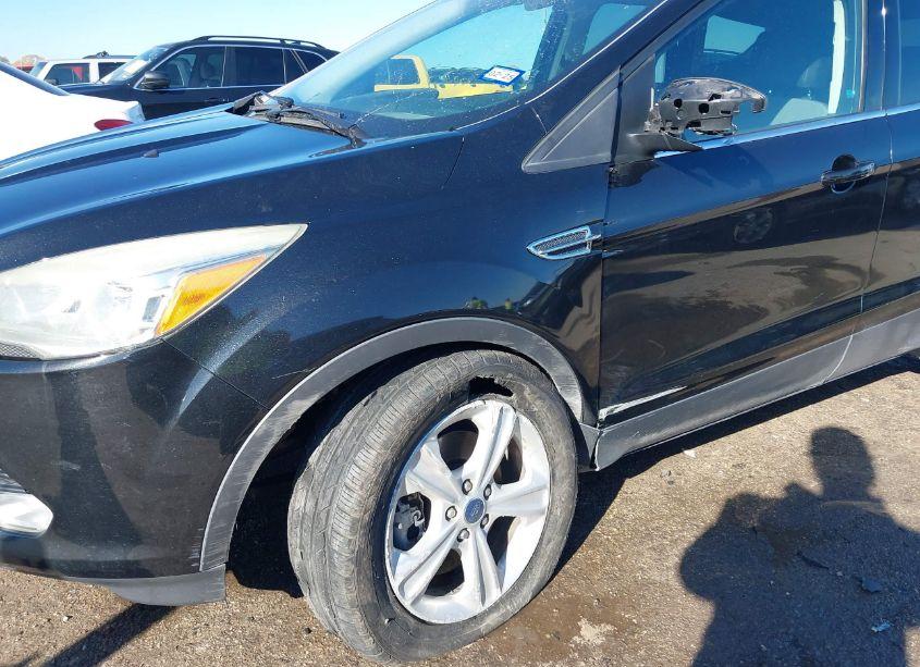 Photo 6 of 2015 Ford Escape SE (VIN 1FMCU0G92FUA10287)