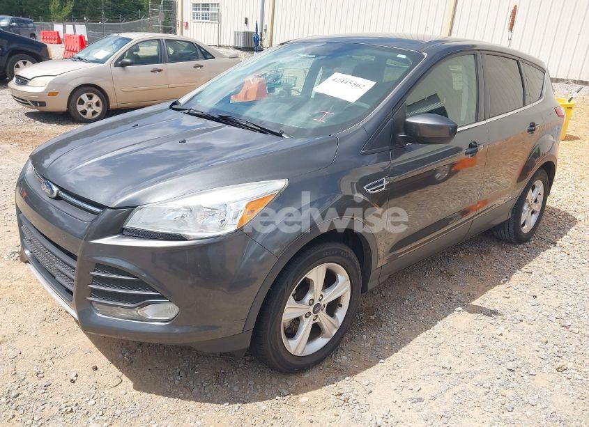 Photo 2 of 2016 Ford Escape SE (VIN 1FMCU0G92GUA31836)