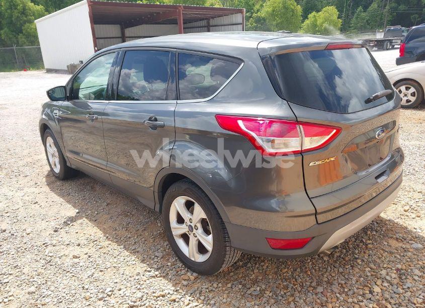 Photo 3 of 2016 Ford Escape SE (VIN 1FMCU0G92GUA31836)