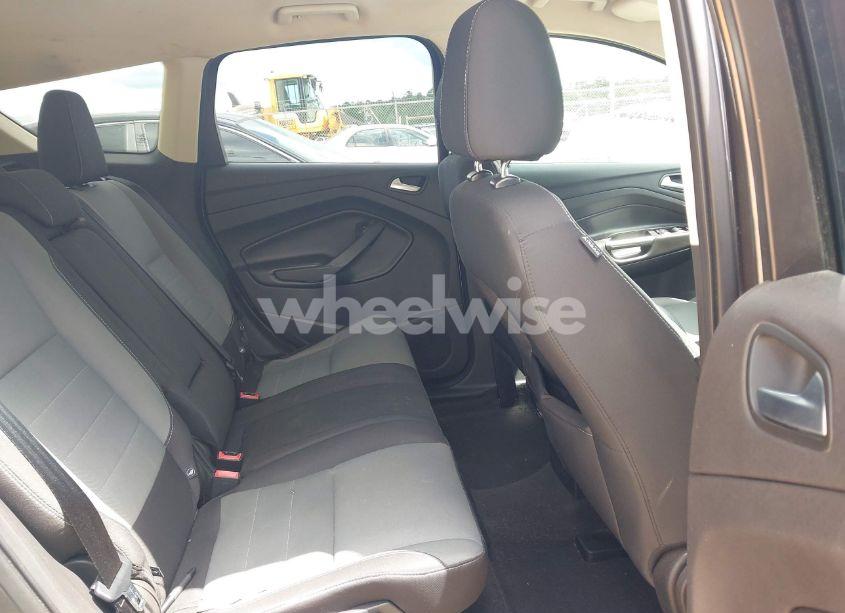 Photo 8 of 2016 Ford Escape SE (VIN 1FMCU0G92GUA31836)