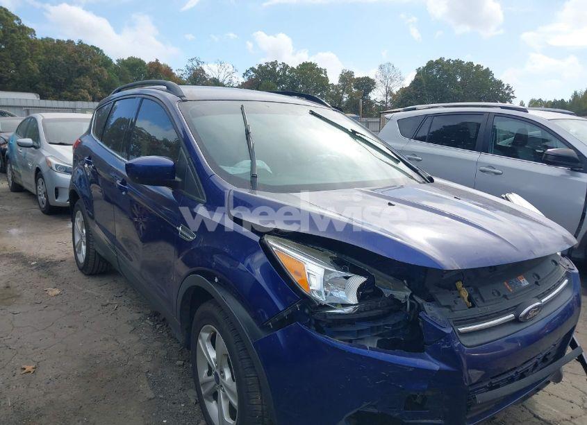 2016 Ford Escape SE (VIN 1FMCU0G92GUA42609) main photo