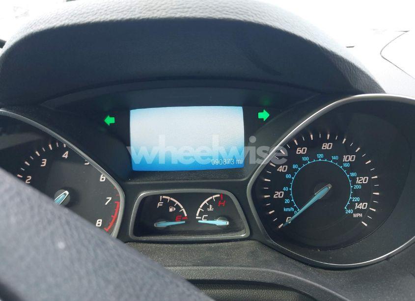 Photo 7 of 2016 Ford Escape SE (VIN 1FMCU0G92GUA42609)