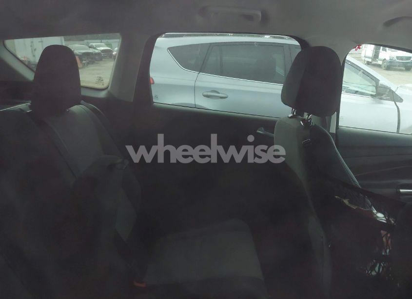 Photo 8 of 2016 Ford Escape SE (VIN 1FMCU0G92GUA42609)