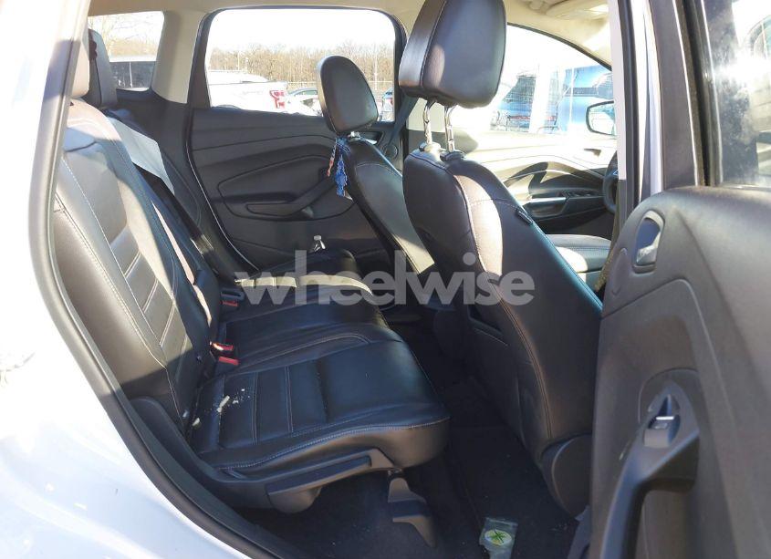 Photo 8 of 2017 Ford Escape SE (VIN 1FMCU0G92HUB72228)