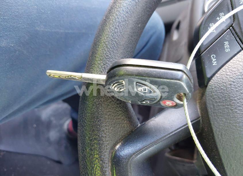 Photo 11 of 2017 Ford Escape SE (VIN 1FMCU0G92HUF04457)