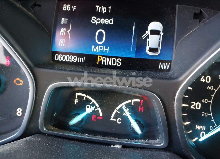 Photo 15 of 2017 Ford Escape SE (VIN 1FMCU0G92HUF04457)