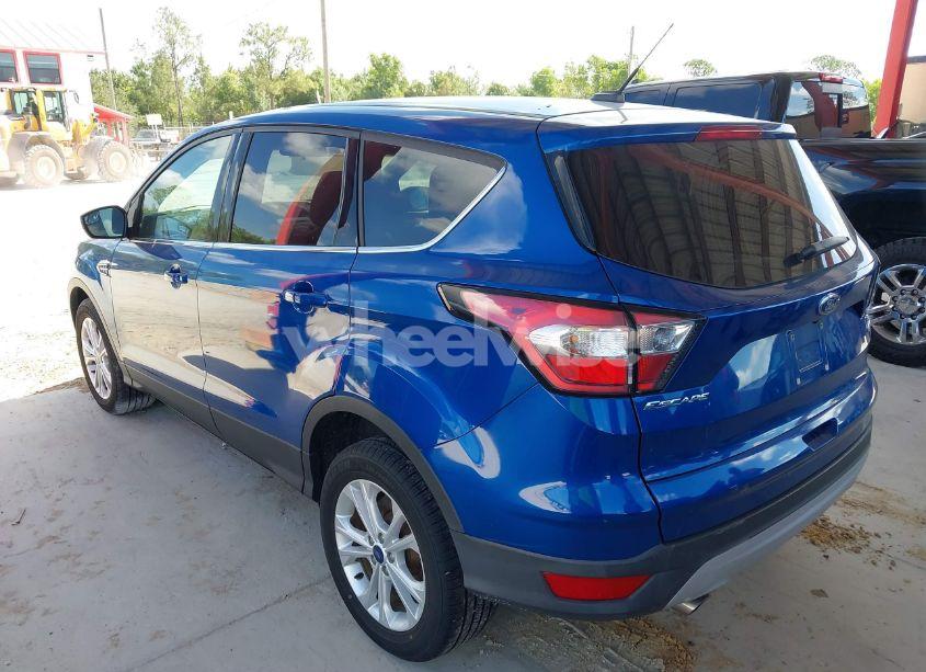 Photo 3 of 2017 Ford Escape SE (VIN 1FMCU0G92HUF04457)