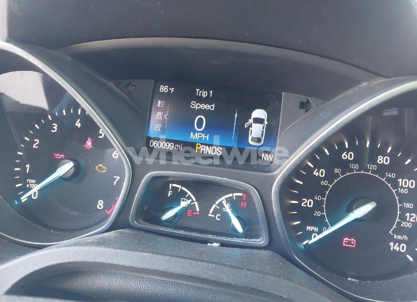 Photo 7 of 2017 Ford Escape SE (VIN 1FMCU0G92HUF04457)