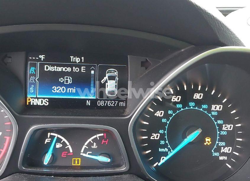 Photo 16 of 2013 Ford Escape SE (VIN 1FMCU0G93DUC01584)
