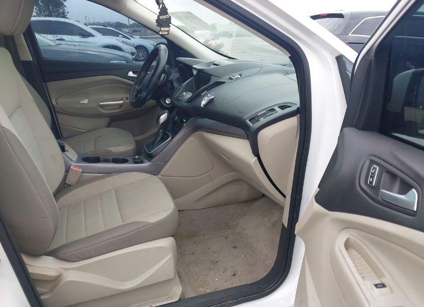 Photo 5 of 2013 Ford Escape SE (VIN 1FMCU0G93DUD64574)