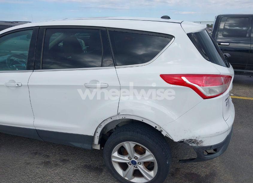 Photo 12 of 2014 Ford Escape SE (VIN 1FMCU0G93EUA85403)