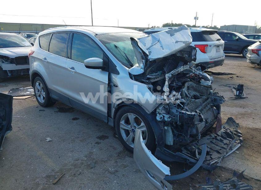 2015 Ford Escape SE (VIN 1FMCU0G93FUA67775) main photo