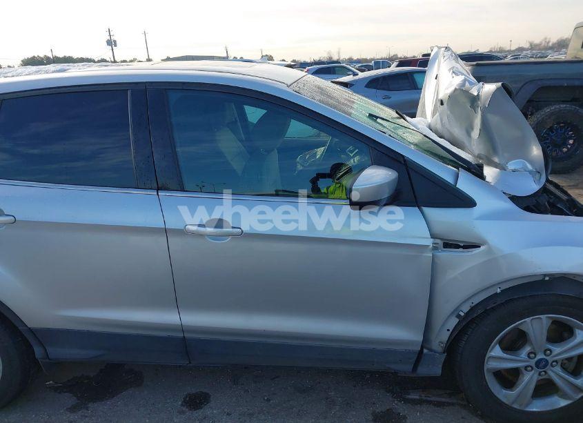 Photo 13 of 2015 Ford Escape SE (VIN 1FMCU0G93FUA67775)