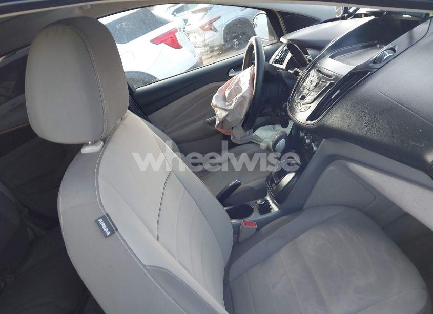 Photo 5 of 2015 Ford Escape SE (VIN 1FMCU0G93FUA67775)