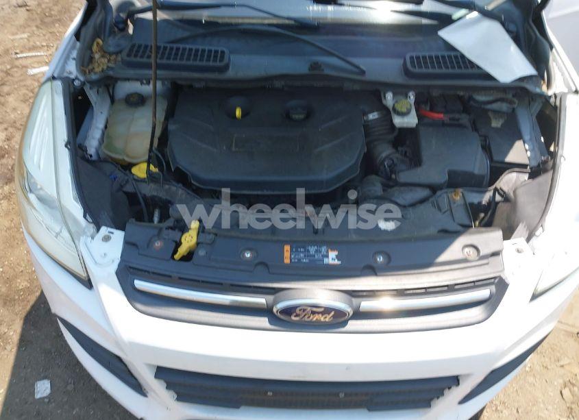 Photo 10 of 2015 Ford Escape SE (VIN 1FMCU0G93FUB38571)