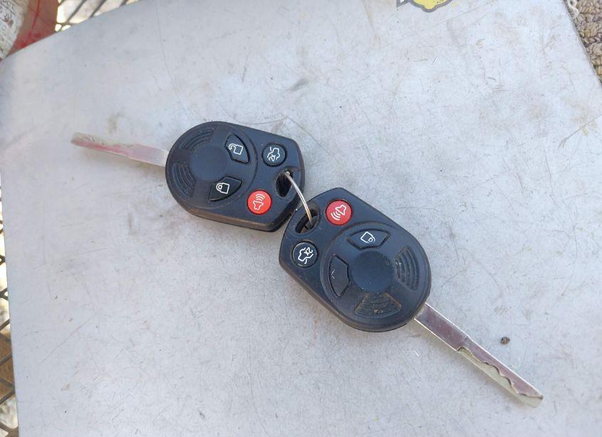 Photo 11 of 2016 Ford Escape SE (VIN 1FMCU0G93GUB55811)