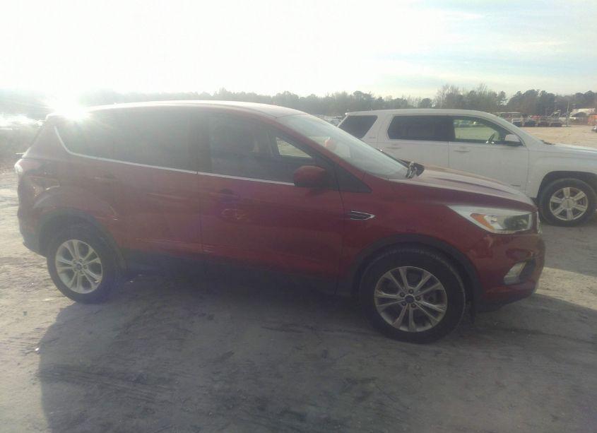 Photo 13 of 2017 Ford Escape SE (VIN 1FMCU0G93HUB04679)