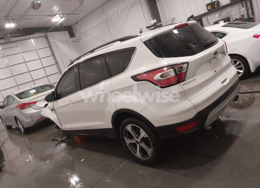 Photo 15 of 2017 Ford Escape SE (VIN 1FMCU0G93HUB85568)