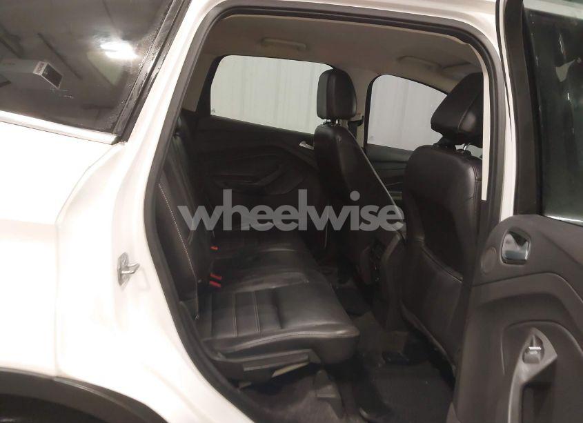 Photo 8 of 2017 Ford Escape SE (VIN 1FMCU0G93HUB85568)