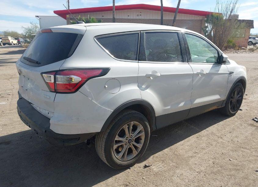 Photo 4 of 2017 Ford Escape SE (VIN 1FMCU0G93HUD45786)