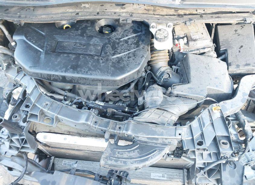 Photo 10 of 2017 Ford Escape SE (VIN 1FMCU0G93HUE29218)