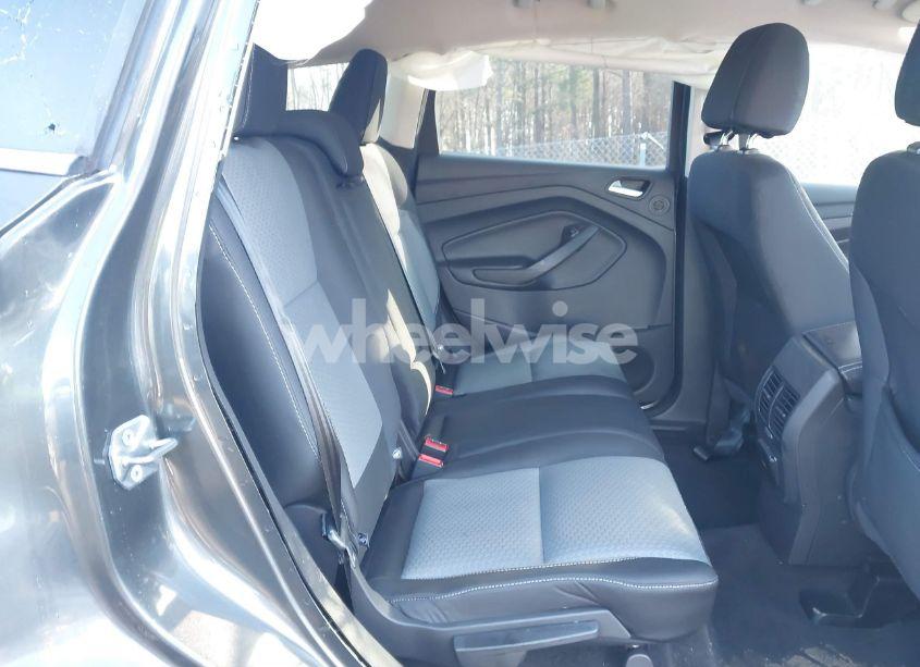 Photo 8 of 2017 Ford Escape SE (VIN 1FMCU0G93HUE29218)