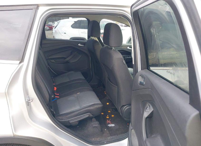 Photo 8 of 2017 Ford Escape SE (VIN 1FMCU0G93HUE65166)