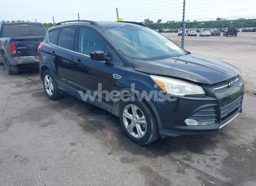2013 Ford Escape SE (VIN 1FMCU0G94DUB90448) main photo
