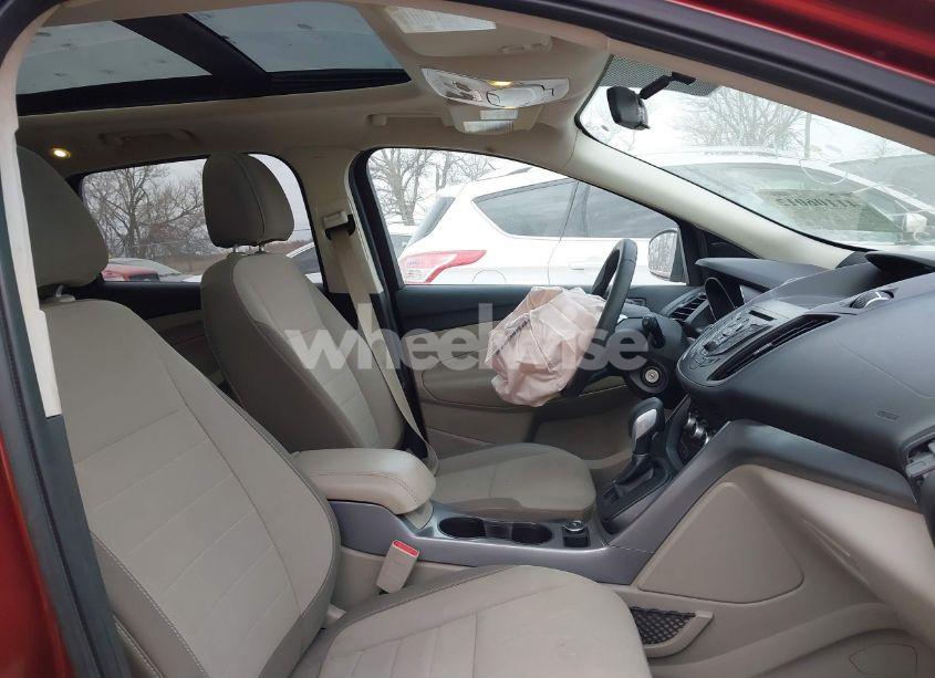 Photo 5 of 2016 Ford Escape SE (VIN 1FMCU0G94GUB61892)