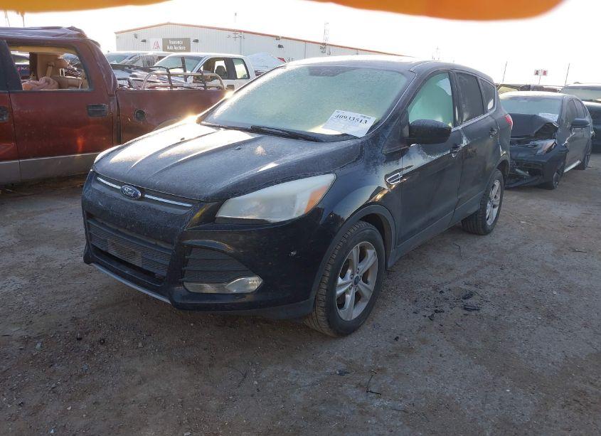 Photo 2 of 2016 Ford Escape SE (VIN 1FMCU0G94GUC29401)