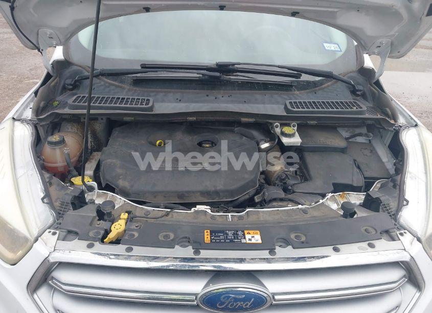 Photo 10 of 2017 Ford Escape SE (VIN 1FMCU0G94HUA24887)