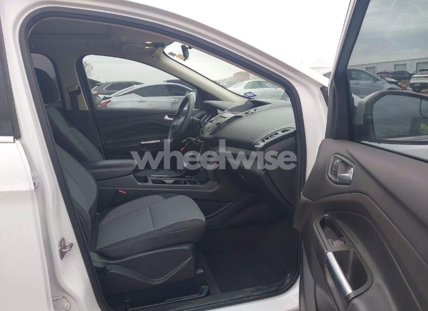 Photo 5 of 2017 Ford Escape SE (VIN 1FMCU0G94HUA24887)