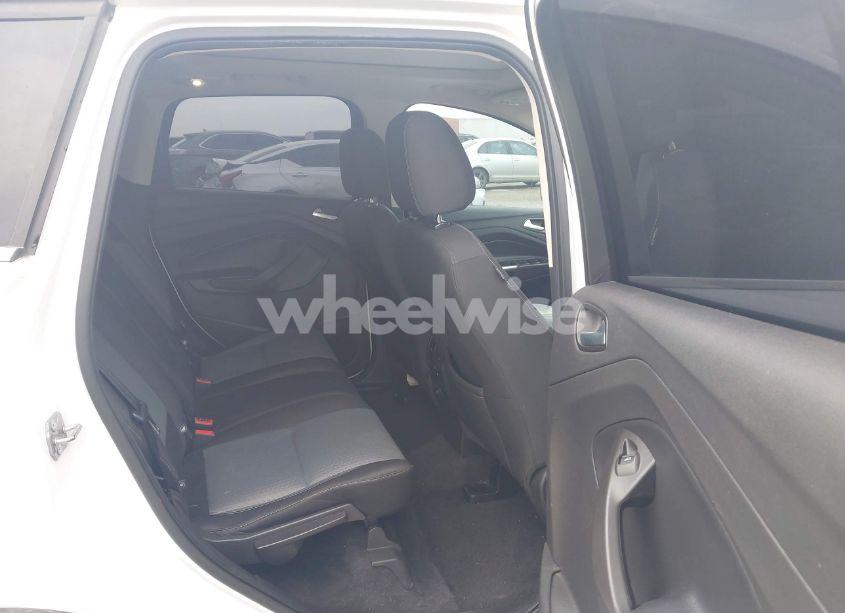 Photo 8 of 2017 Ford Escape SE (VIN 1FMCU0G94HUA24887)