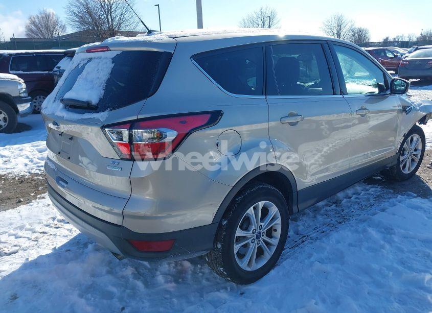 Photo 4 of 2017 Ford Escape SE (VIN 1FMCU0G94HUB72375)