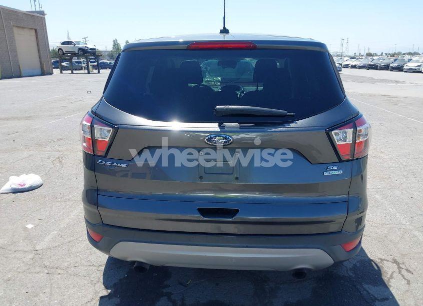 Photo 16 of 2017 Ford Escape SE (VIN 1FMCU0G94HUC96680)