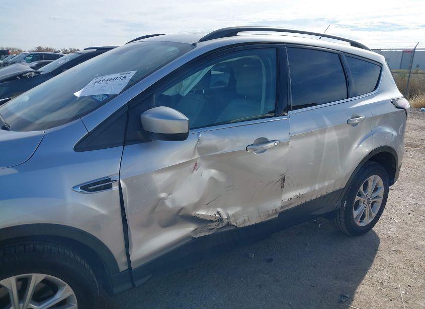 Photo 14 of 2017 Ford Escape SE (VIN 1FMCU0G94HUE34119)
