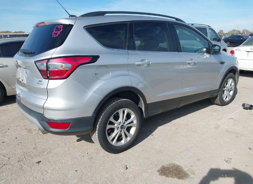 Photo 4 of 2017 Ford Escape SE (VIN 1FMCU0G94HUE34119)