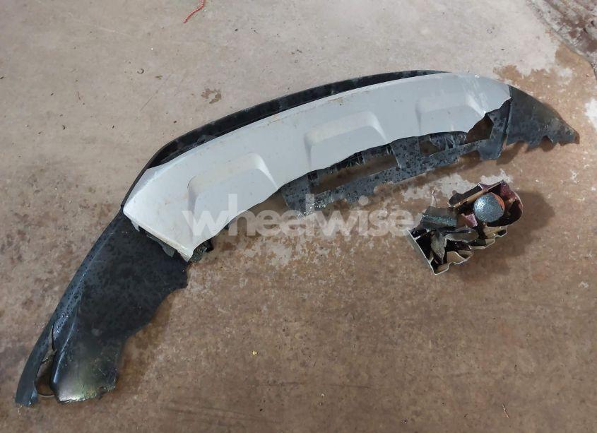 Photo 12 of 2018 Ford Escape SE (VIN 1FMCU0G94JUB62791)