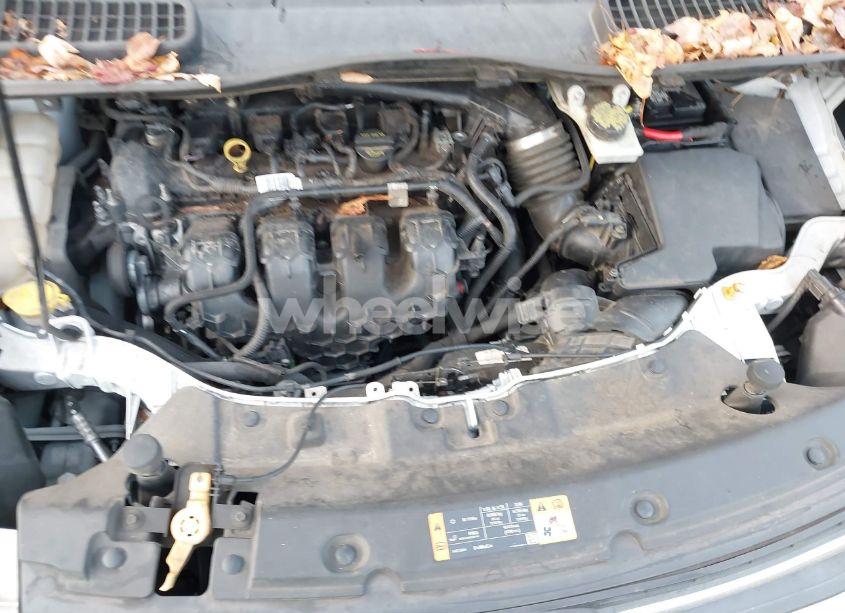 Photo 10 of 2013 Ford Escape SE (VIN 1FMCU0G95DUA97812)