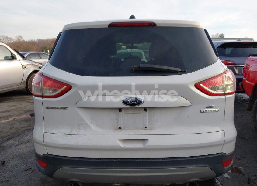 Photo 16 of 2013 Ford Escape SE (VIN 1FMCU0G95DUA97812)