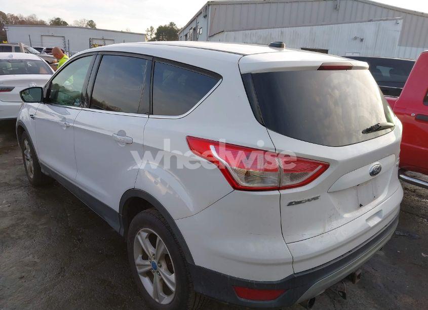 Photo 3 of 2013 Ford Escape SE (VIN 1FMCU0G95DUA97812)