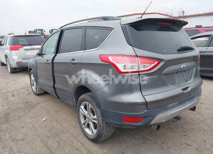 Photo 3 of 2013 Ford Escape SE (VIN 1FMCU0G95DUC32772)