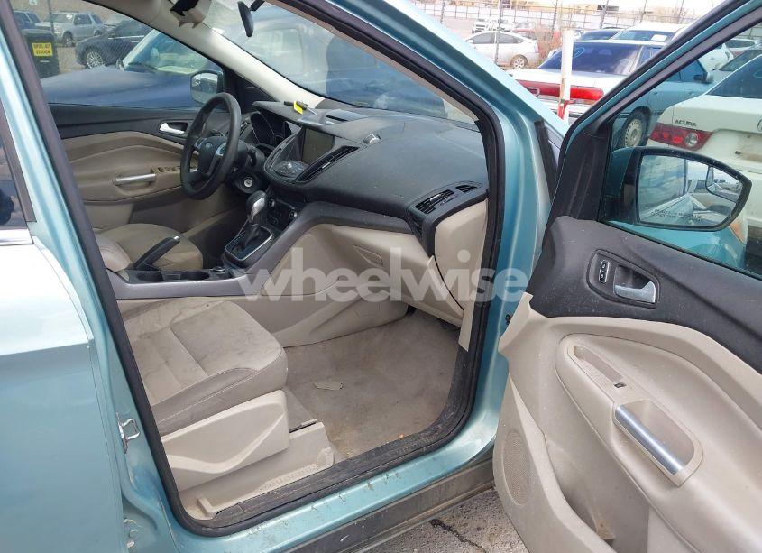 Photo 5 of 2013 Ford Escape SE (VIN 1FMCU0G95DUC62418)