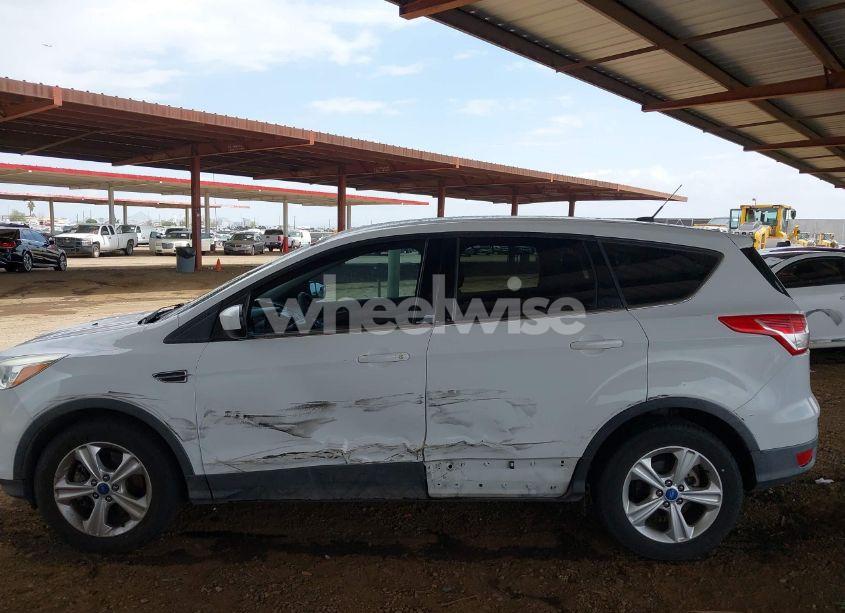 Photo 13 of 2013 Ford Escape SE (VIN 1FMCU0G95DUD02318)