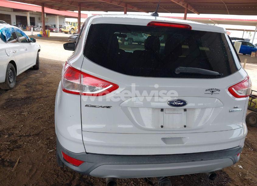 Photo 14 of 2013 Ford Escape SE (VIN 1FMCU0G95DUD02318)