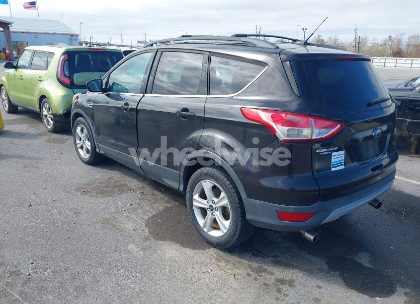 Photo 3 of 2013 Ford Escape SE (VIN 1FMCU0G95DUD23685)