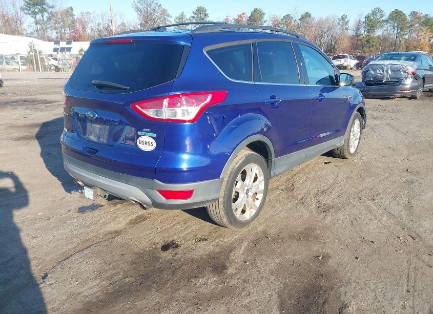 Photo 4 of 2013 Ford Escape SE (VIN 1FMCU0G95DUD91128)