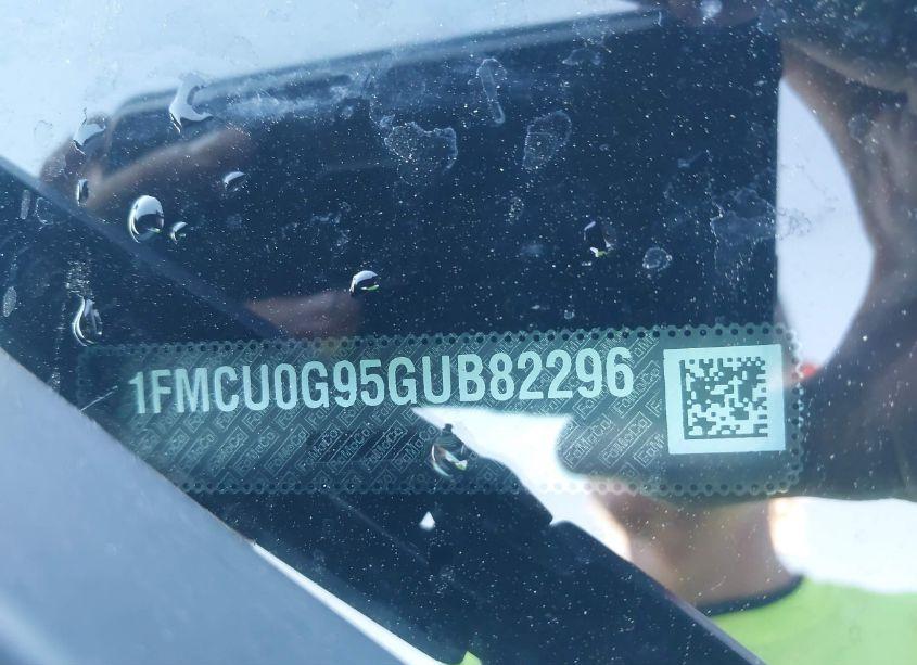 Photo 9 of 2016 Ford Escape SE (VIN 1FMCU0G95GUB82296)