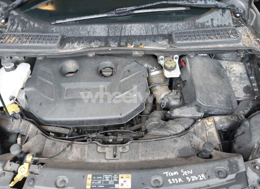 Photo 10 of 2016 Ford Escape SE (VIN 1FMCU0G95GUC87128)